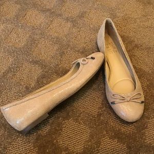 naturalizer tan flats